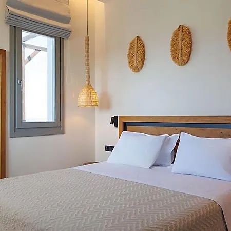 Kouros Blanc & Hotel Parikia (Paros)